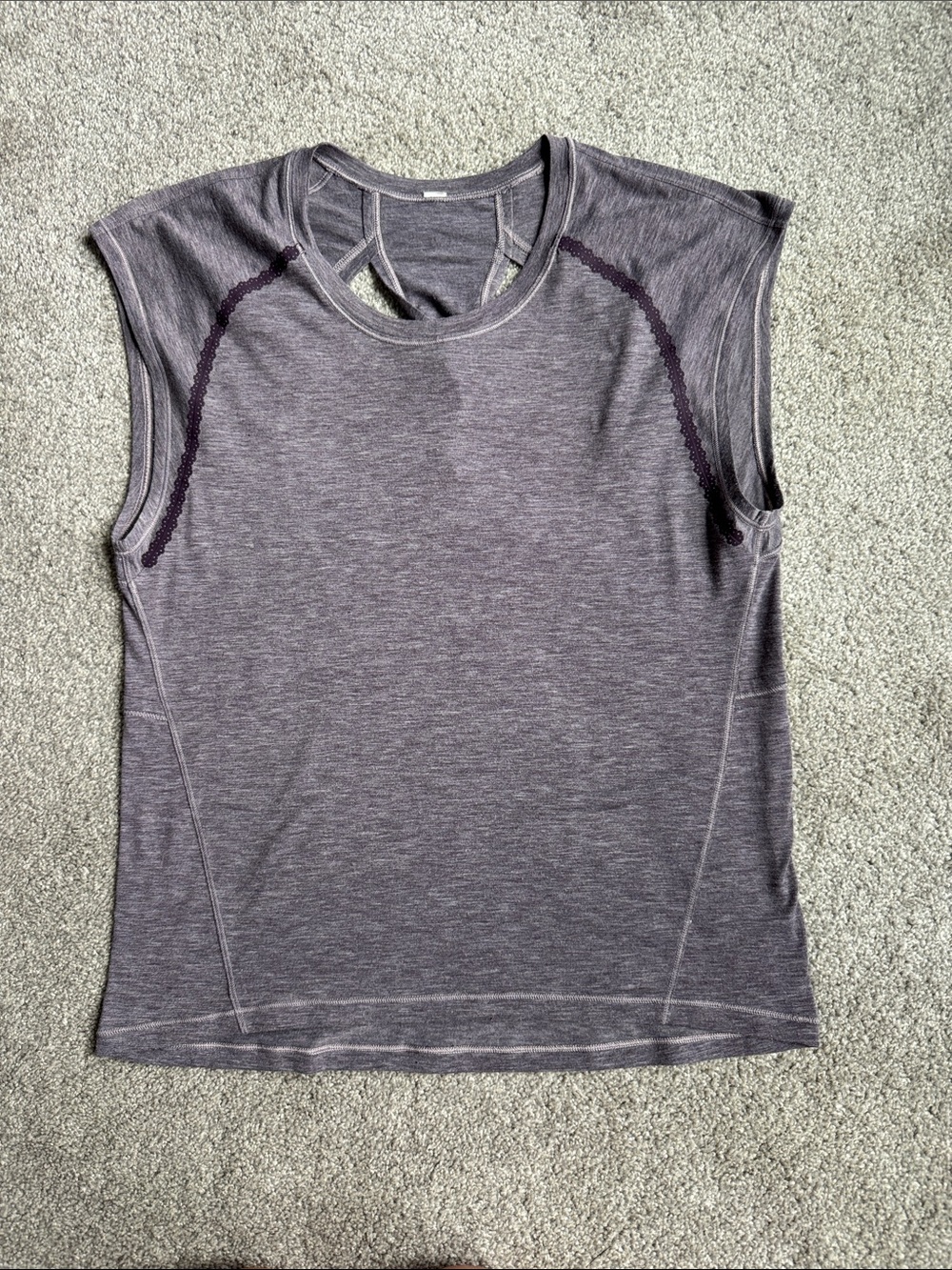 Lululemon twist top